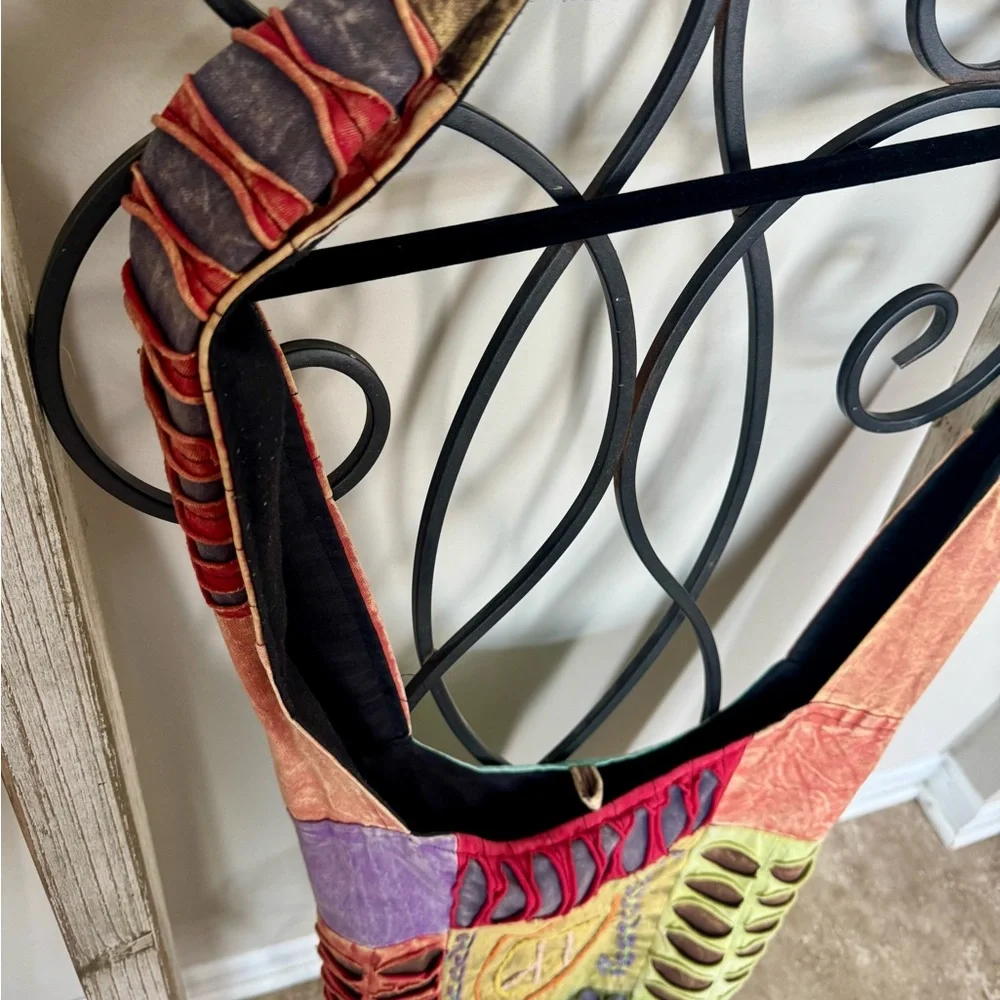 India‎ Boutique Boho Hippie Peace Sign Patchwork Crossbody Hobo Bag Made Nepal